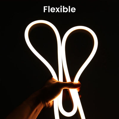 실리콘으로 덮인 따뜻한 흰색 LED 네온 플렉스 24V DC 무선 8x16mm 120LEDs/m IP65 방수