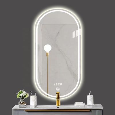 오발형 욕실 화장실과 은색 빛나는 조명으로 스마트 LED 욕실 바니스 미러